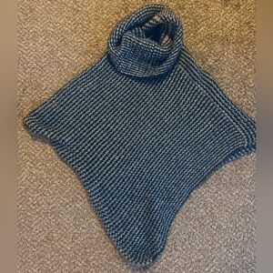 Basico Cowl Neck Navy & Gray Knit Poncho